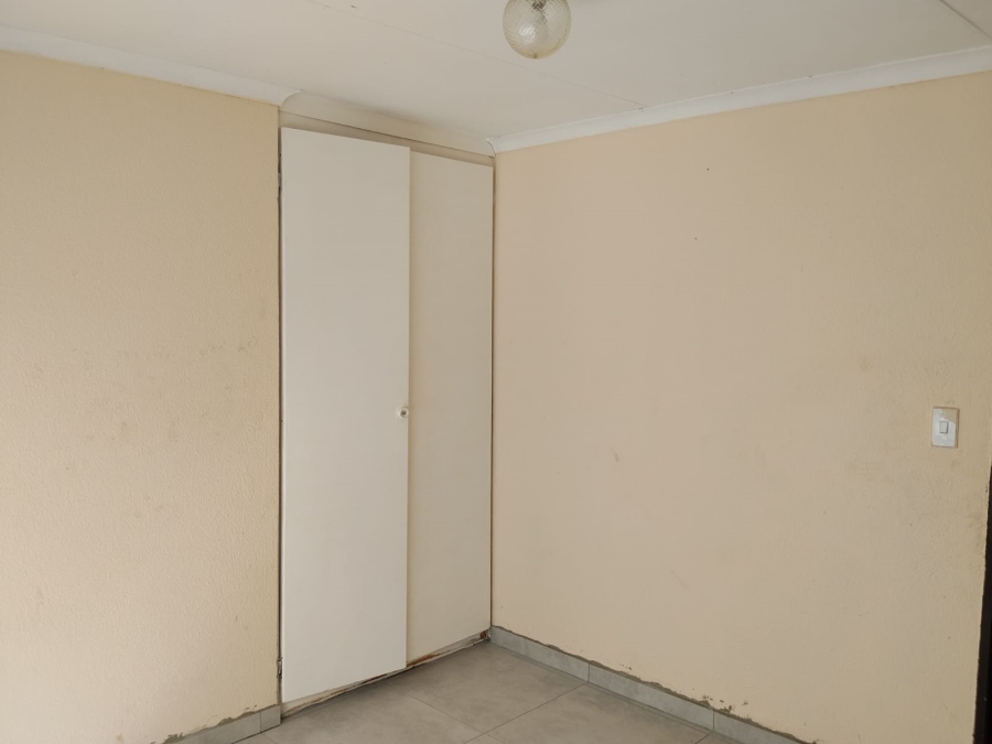 To Let 3 Bedroom Property for Rent in Geelhoutpark North West